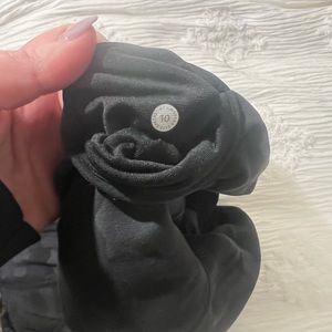 Lululemon CAMO black Align full length tights with pockets